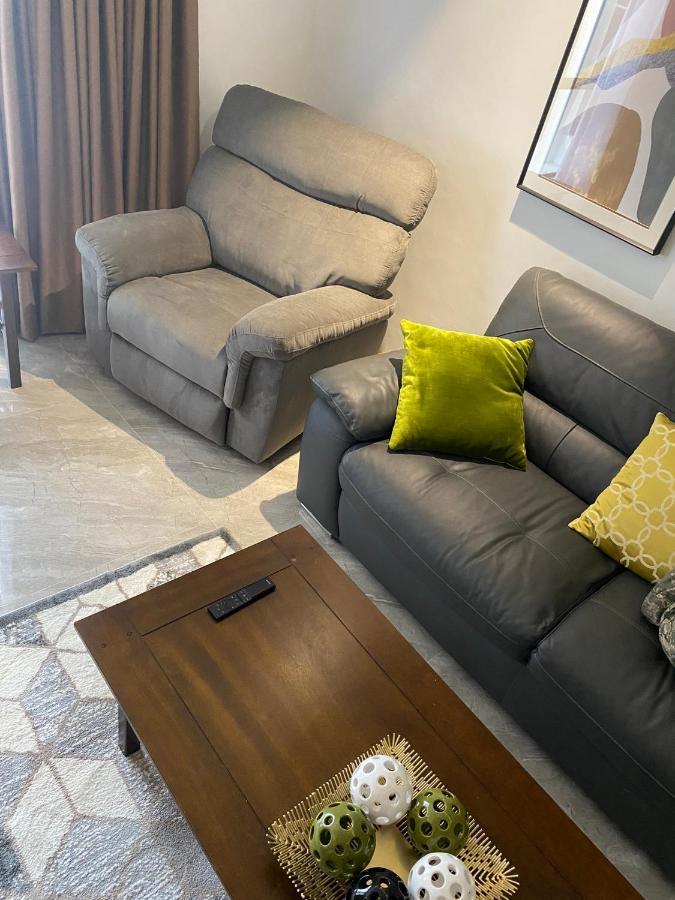 Walking Street Condo Beautiful 1 King Bedroom Angeles Eksteriør billede